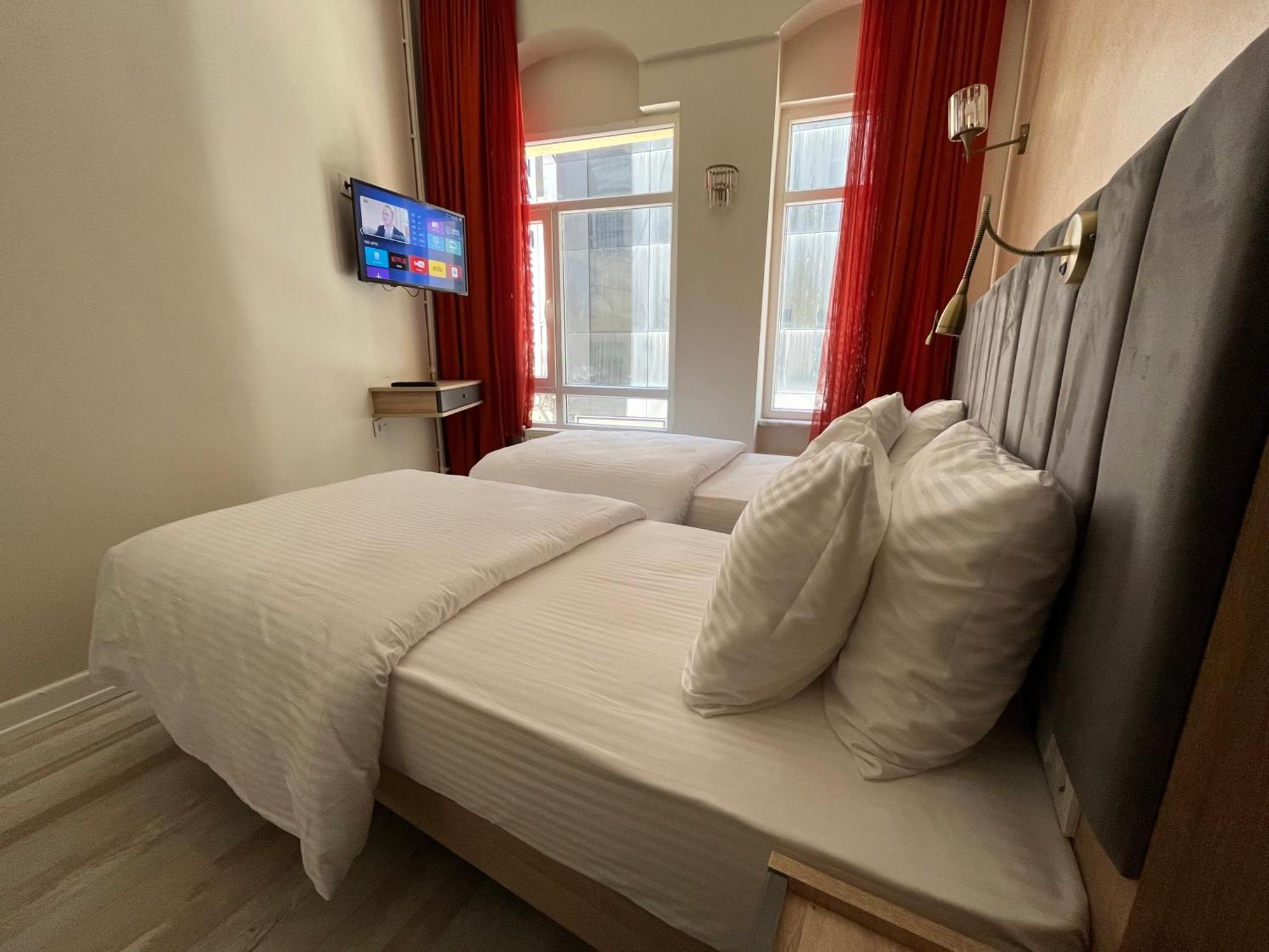 Genoa Port Hotel Истанбул Екстериор снимка